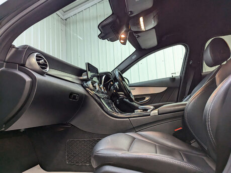 Mercedes-Benz C Class 2.1 C250 AMG Line Bluetec Auto 5dr 55