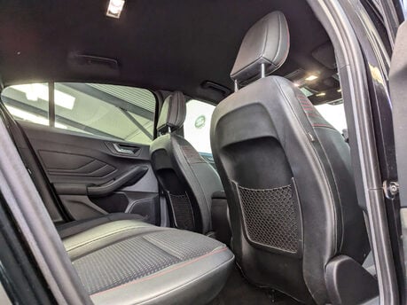 Ford Focus 1.0 Focus ST-Line X 5dr 62