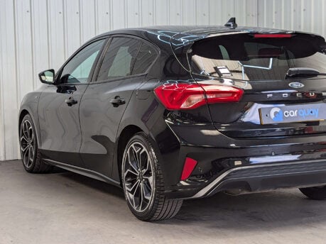 Ford Focus 1.0 Focus ST-Line X 5dr 35