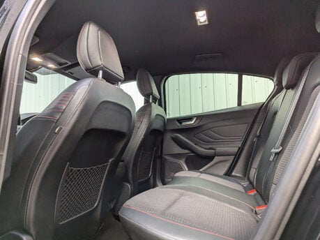 Ford Focus 1.0 Focus ST-Line X 5dr 68