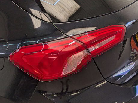 Ford Focus 1.0 Focus ST-Line X 5dr 43