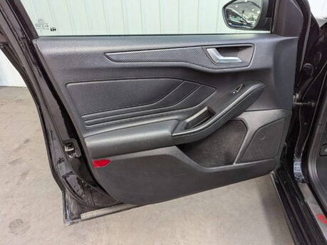 Ford Focus 1.0 Focus ST-Line X 5dr 60