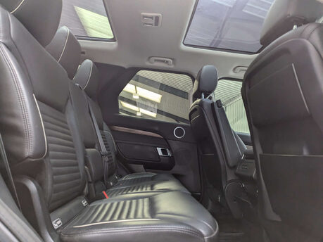 Land Rover Discovery 3.0 Discovery HSE TD6 Auto 4WD 5dr 64