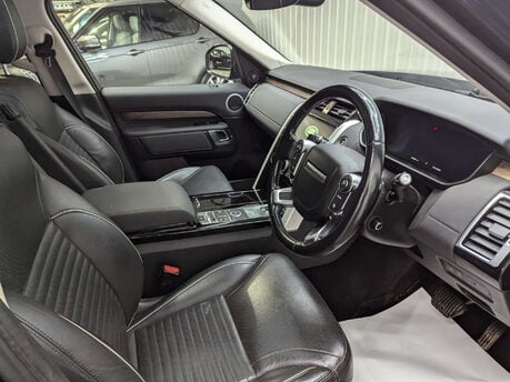 Land Rover Discovery 3.0 Discovery HSE TD6 Auto 4WD 5dr 49