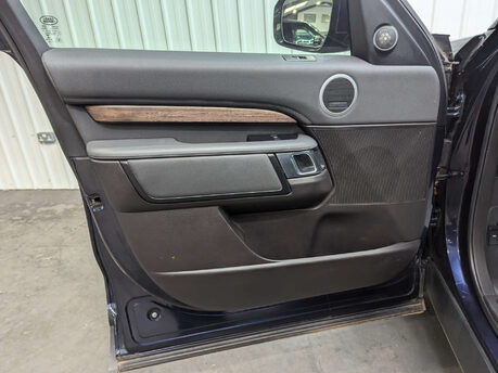 Land Rover Discovery 3.0 Discovery HSE TD6 Auto 4WD 5dr 59