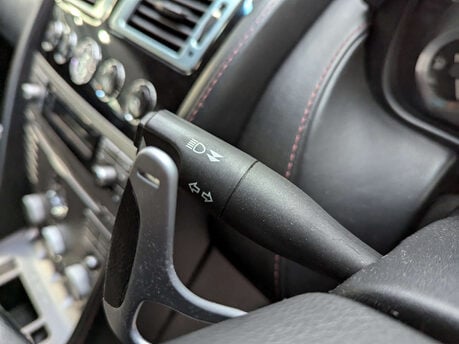 Aston Martin DB9 5.9 DB9 Auto 2dr 60