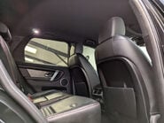 Land Rover Discovery Sport 2.0 Discovery Sport R-Dynamic SE D Auto 4WD 5dr 59