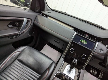 Land Rover Discovery Sport 2.0 Discovery Sport R-Dynamic SE D Auto 4WD 5dr 44