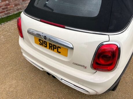 Mini Convertible 2.0 Cooper S 2dr 18
