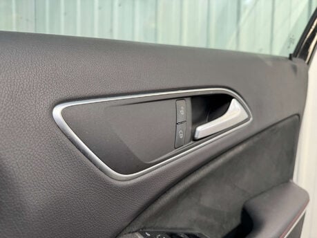 Mercedes-Benz GLA 2.1 GLA 200 D AMG Line 5dr 79