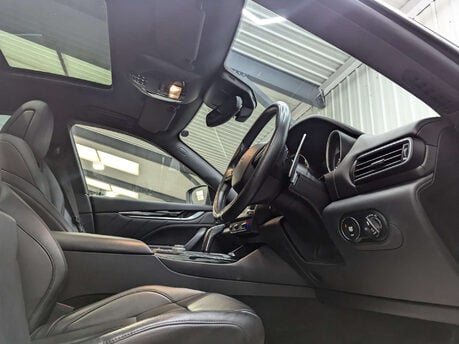 Maserati Levante 3.0 Levante GranSport V6 Auto 4WD 5dr 47