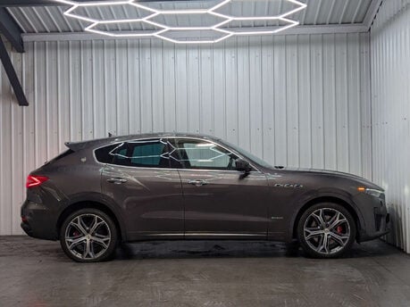Maserati Levante 3.0 Levante GranSport V6 Auto 4WD 5dr 28