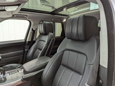 Land Rover Range Rover Sport 3.0 Range Rover Sport Autobiography Dynamic SDV6 Auto 4WD 5dr 57