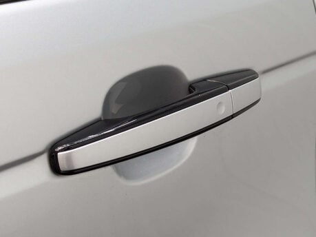 Land Rover Range Rover Sport 3.0 Range Rover Sport Autobiography Dynamic SDV6 Auto 4WD 5dr 33