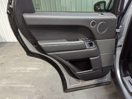 Land Rover Range Rover Sport 3.0 Range Rover Sport Autobiography Dynamic SDV6 Auto 4WD 5dr 70