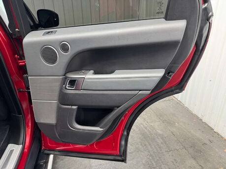 Land Rover Range Rover Sport 3.0 Range Rover Sport HSE Dynamic SDV6 Auto 4WD 5dr 63