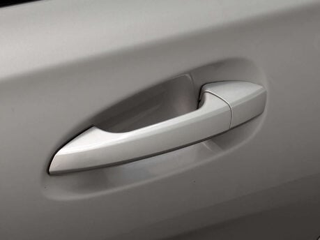 Mercedes-Benz CLA Class 1.6 CLA 180 AMG Line Auto 4dr 31