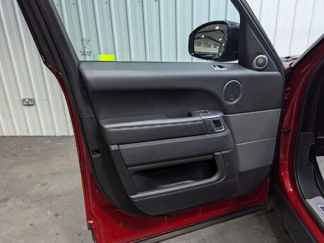 Land Rover Range Rover Sport 2.0 Range Rover Sport HSE Dynamic P400e Auto 4WD 5dr 57