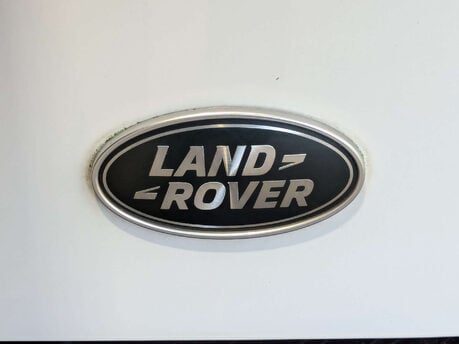 Land Rover Defender 2.0 Defender SE D Auto 4WD 5dr 38