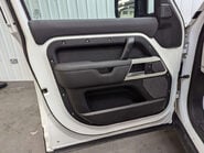 Land Rover Defender 2.0 Defender SE D Auto 4WD 5dr 58