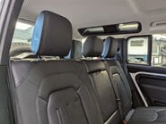 Land Rover Defender 2.0 Defender SE D Auto 4WD 5dr 61