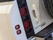 Land Rover Defender 2.0 Defender SE D Auto 4WD 5dr 42