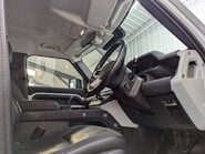 Land Rover Defender 2.0 Defender SE D Auto 4WD 5dr 49