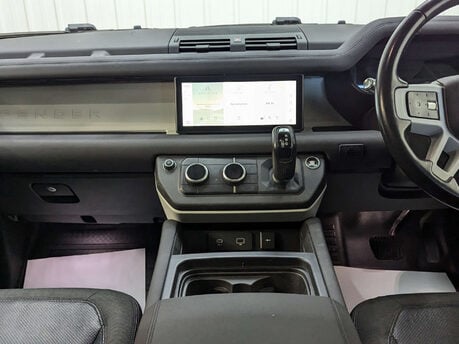 Land Rover Defender 2.0 Defender SE D Auto 4WD 5dr 79