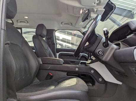 Land Rover Defender 2.0 Defender SE D Auto 4WD 5dr 51