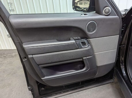 Land Rover Range Rover Sport 2.0 Range Rover Sport HSE Dynamic P400e Auto 4WD 5dr 59