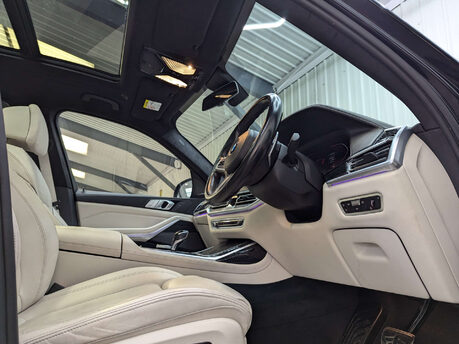 BMW X7 3.0 X7 xDrive 40d M Sport MHEV Auto 4WD 5dr 50