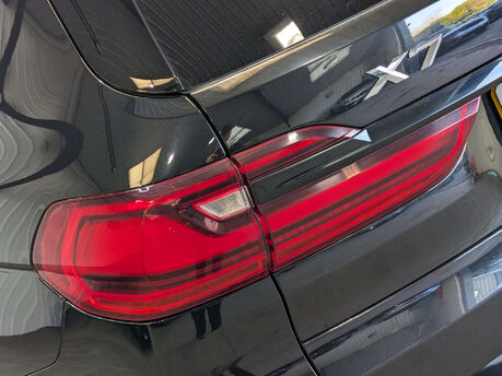 BMW X7 3.0 X7 xDrive 40d M Sport MHEV Auto 4WD 5dr 42