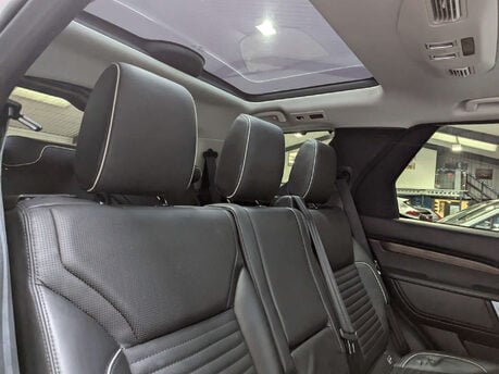 Land Rover Discovery 3.0 Discovery Luxury HSE TD6 Auto 4WD 5dr 61