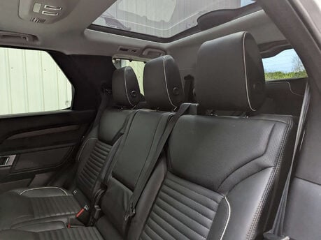 Land Rover Discovery 3.0 Discovery Luxury HSE TD6 Auto 4WD 5dr 67