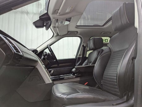 Land Rover Discovery 3.0 Discovery Luxury HSE TD6 Auto 4WD 5dr 57