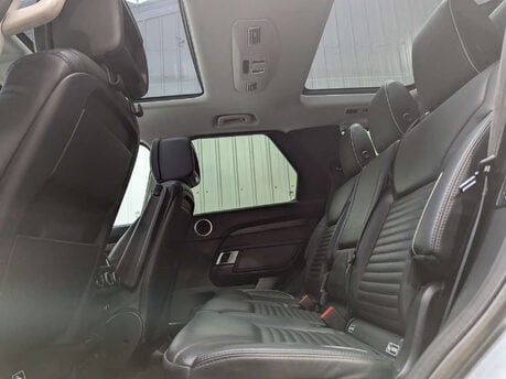 Land Rover Discovery 3.0 Discovery Luxury HSE TD6 Auto 4WD 5dr 68