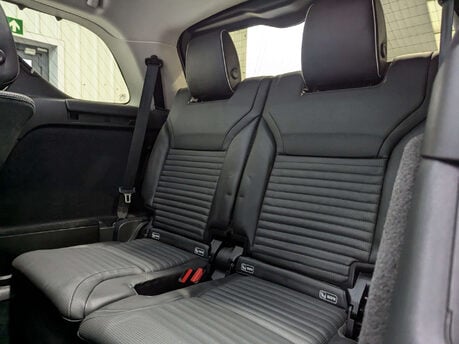 Land Rover Discovery 3.0 Discovery Luxury HSE TD6 Auto 4WD 5dr 73