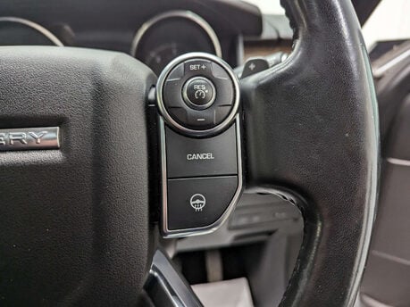 Land Rover Discovery 3.0 Discovery Luxury HSE TD6 Auto 4WD 5dr 78