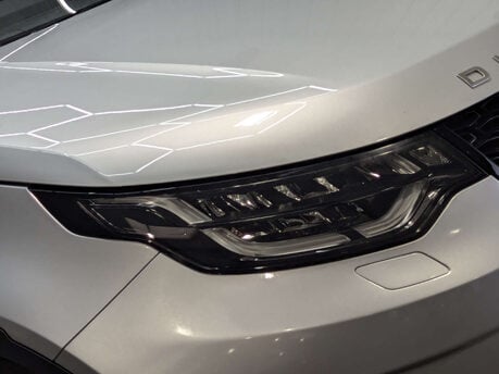 Land Rover Discovery 3.0 Discovery Luxury HSE TD6 Auto 4WD 5dr 28