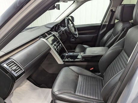 Land Rover Discovery 3.0 Discovery Luxury HSE TD6 Auto 4WD 5dr 53