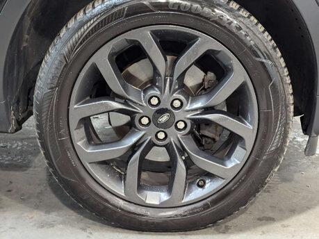 Land Rover Discovery Sport 2.0 Discovery Sport Landmark TD4 Auto 4WD 5dr 30