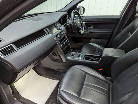 Land Rover Discovery Sport 2.0 Discovery Sport Landmark TD4 Auto 4WD 5dr 52