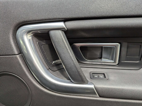 Land Rover Discovery Sport 2.0 Discovery Sport Landmark TD4 Auto 4WD 5dr 82