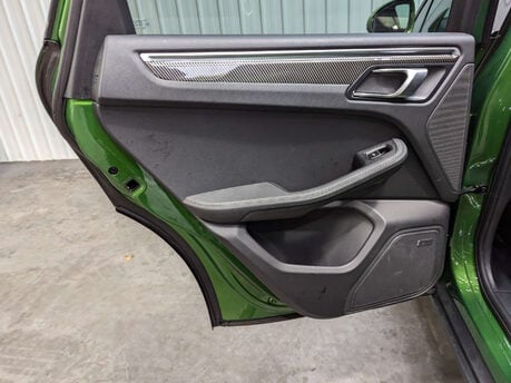 Porsche Macan 3.0 Macan S Semi-Auto 4WD 5dr 70