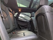 Porsche Macan 3.0 Macan S Semi-Auto 4WD 5dr 63