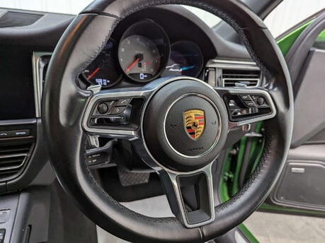 Porsche Macan 3.0 Macan S Semi-Auto 4WD 5dr 77