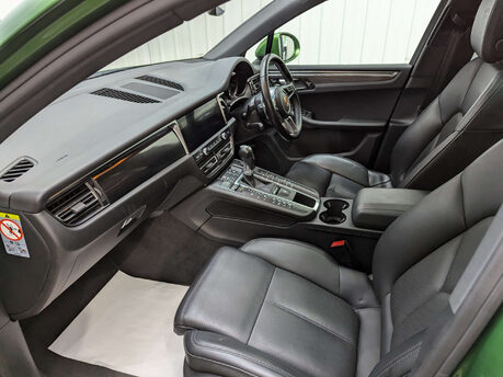 Porsche Macan 3.0 Macan S Semi-Auto 4WD 5dr 54