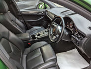 Porsche Macan 3.0 Macan S Semi-Auto 4WD 5dr 49