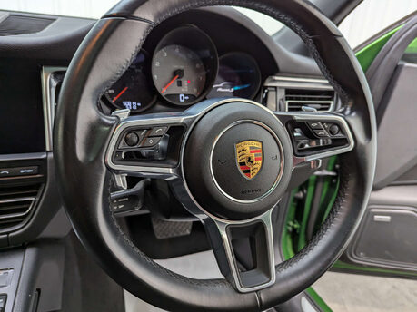 Porsche Macan 3.0 Macan S Semi-Auto 4WD 5dr 77