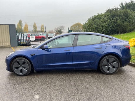 Tesla Model 3 Model 3 Long Range AWD 4WD 4dr 19